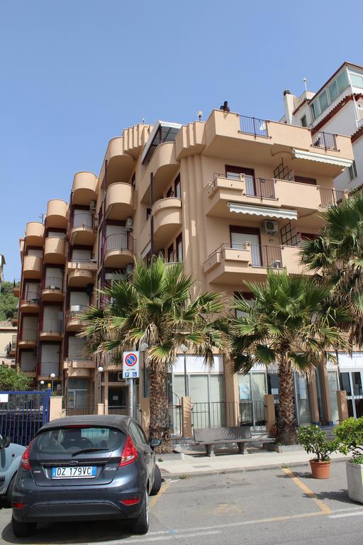 Appartamento Vista D'Incanto Giardini Naxos Εξωτερικό φωτογραφία